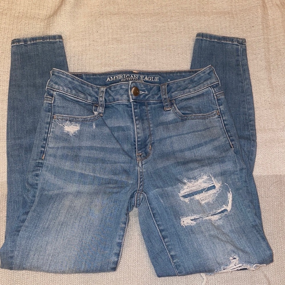 American Eagle Light skinny jeans 4 Short